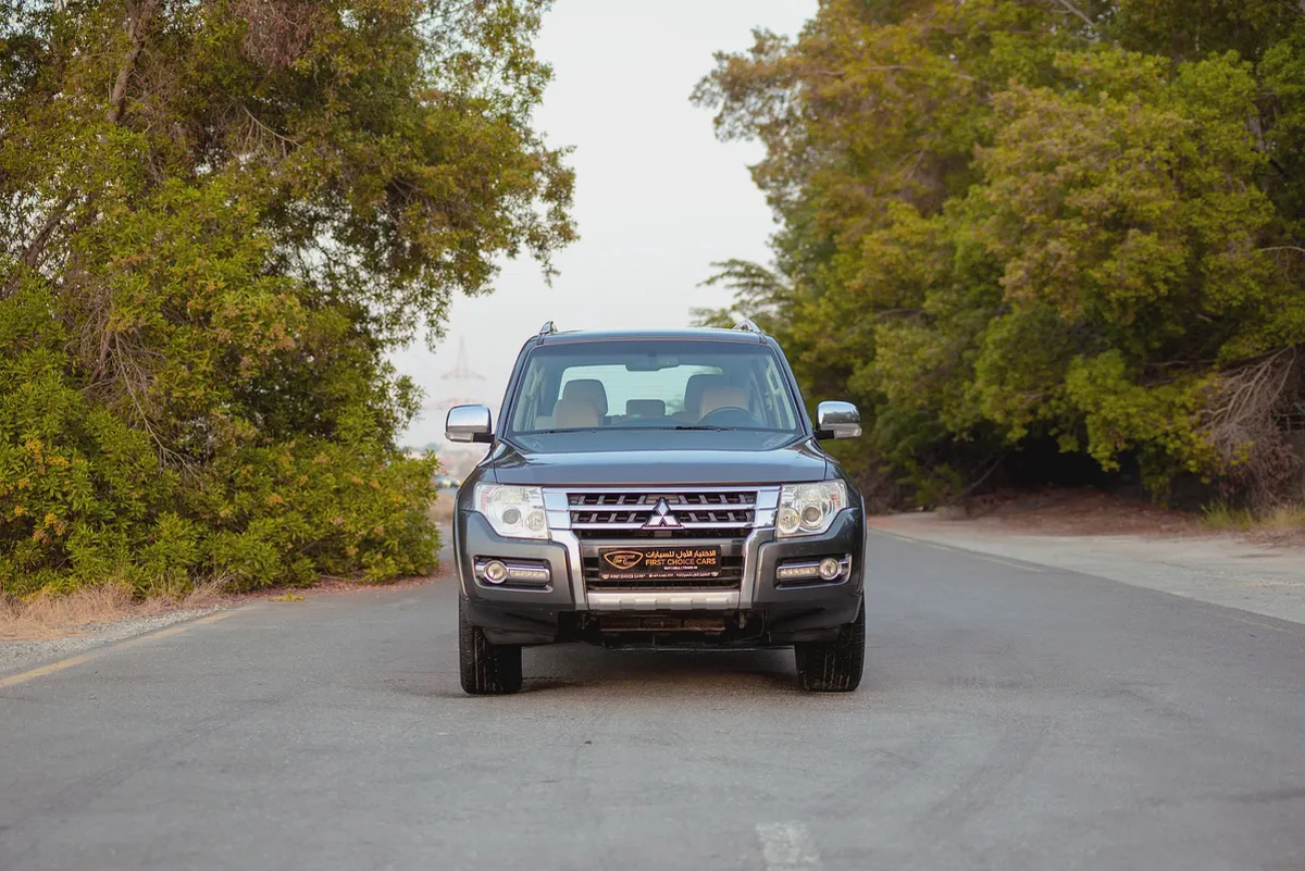 Pajero GLS | GCC Specs | REF#P11095-5-5
