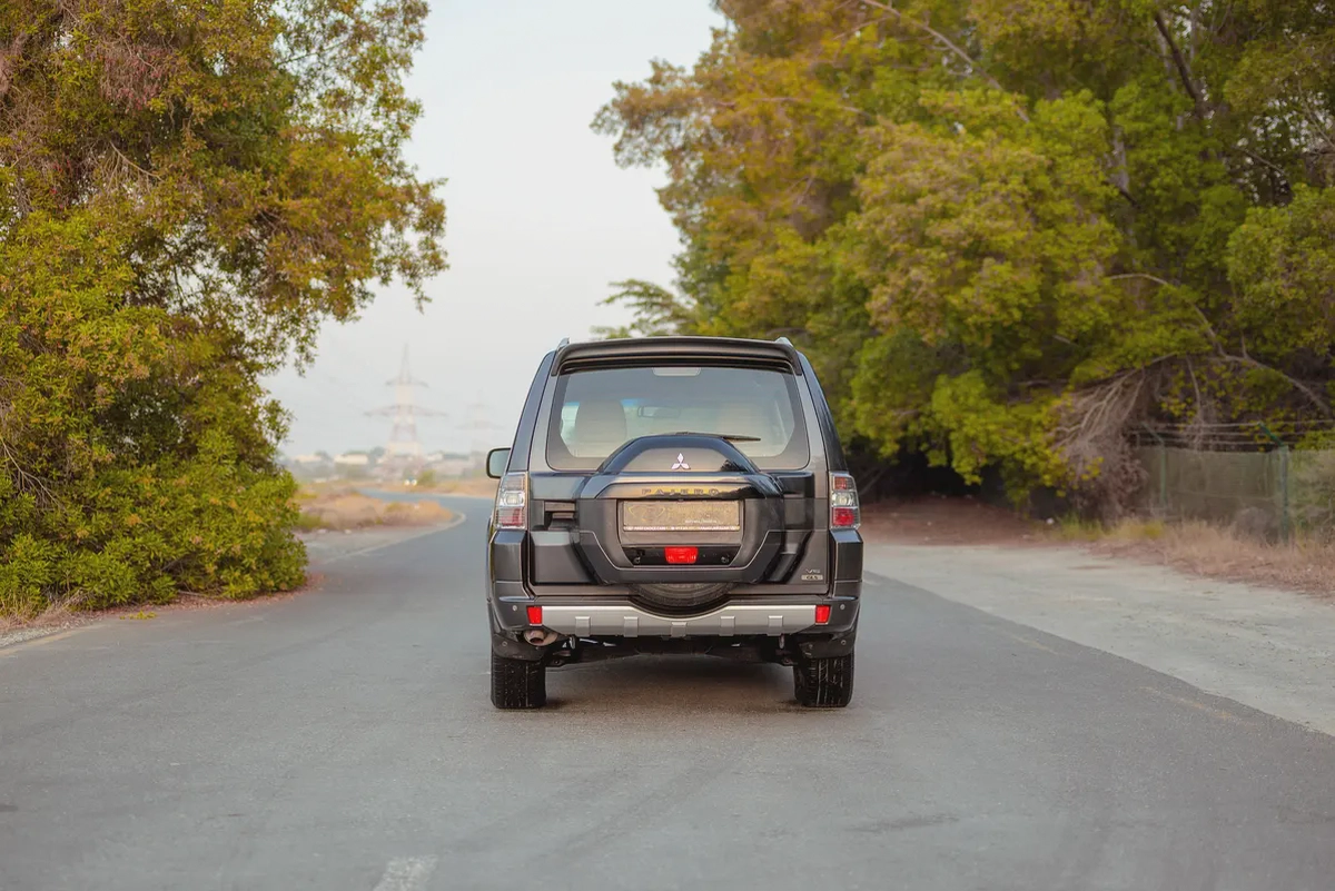 Pajero GLS | GCC Specs | REF#P11095-6-6