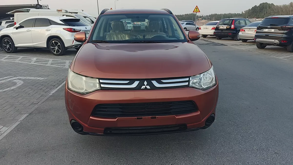 Mitsubishi Outlander GLX 2014 | GCC Specs | Well Maintained-9-9