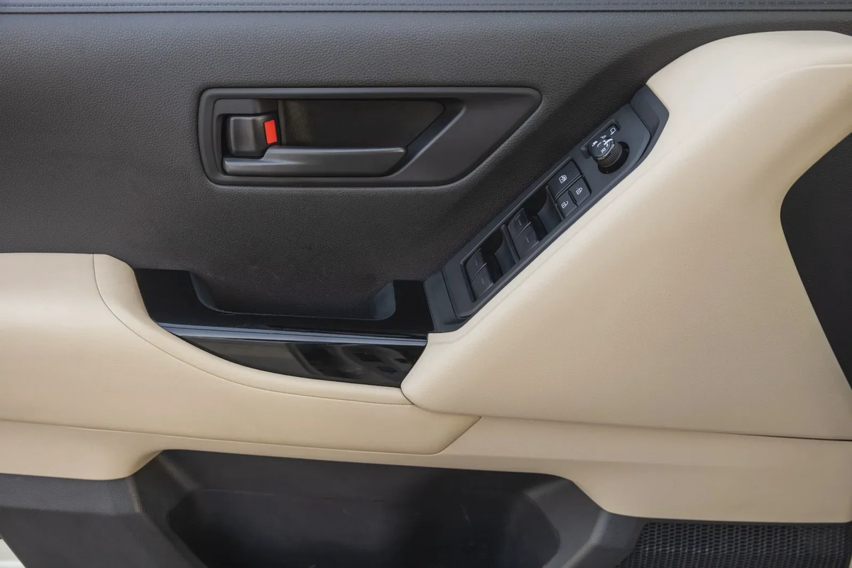 Toyota Land Cruiser 2022-20-20