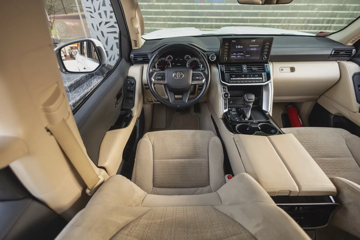 Toyota Land Cruiser 2022-2-2