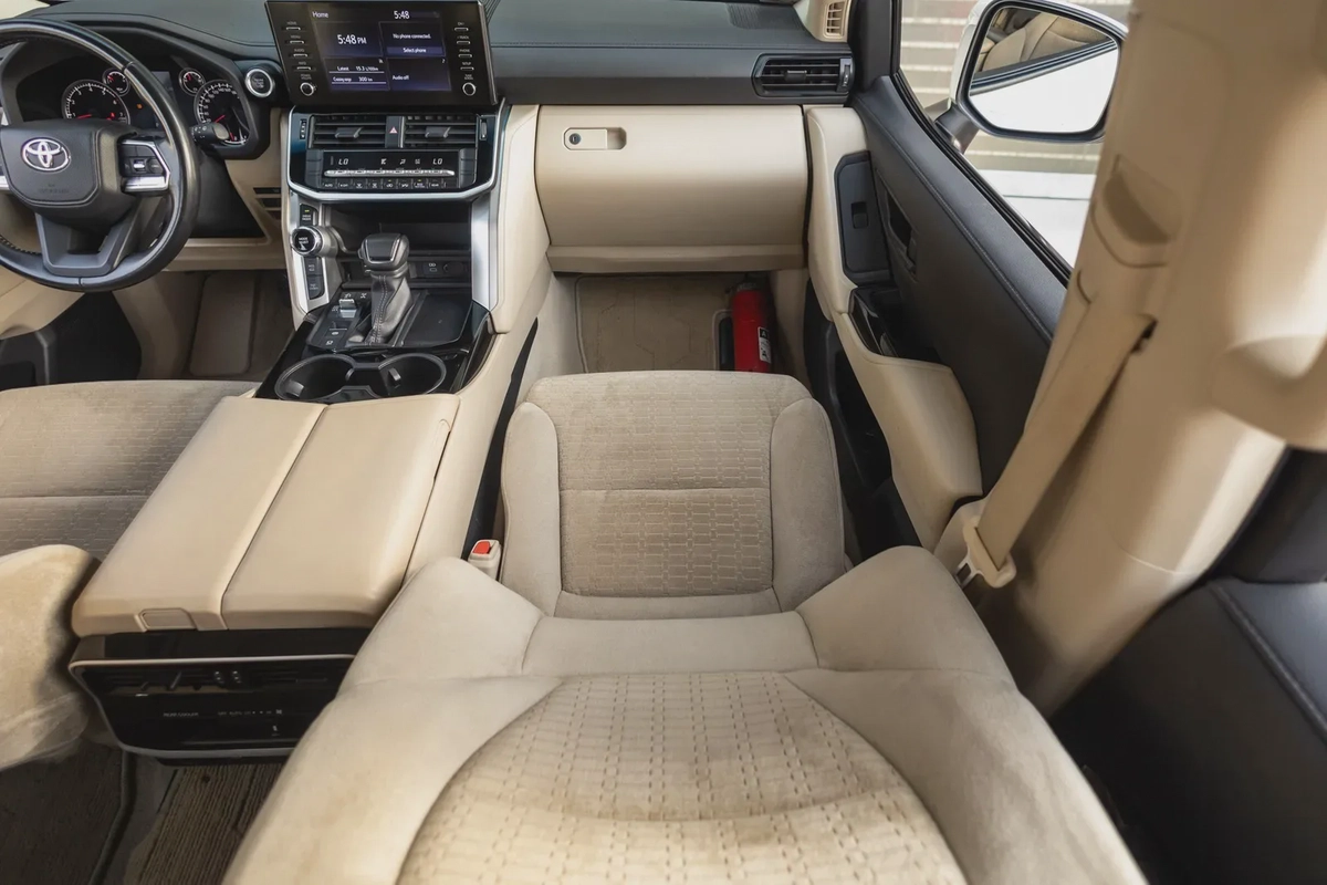 Toyota Land Cruiser 2022-4-4