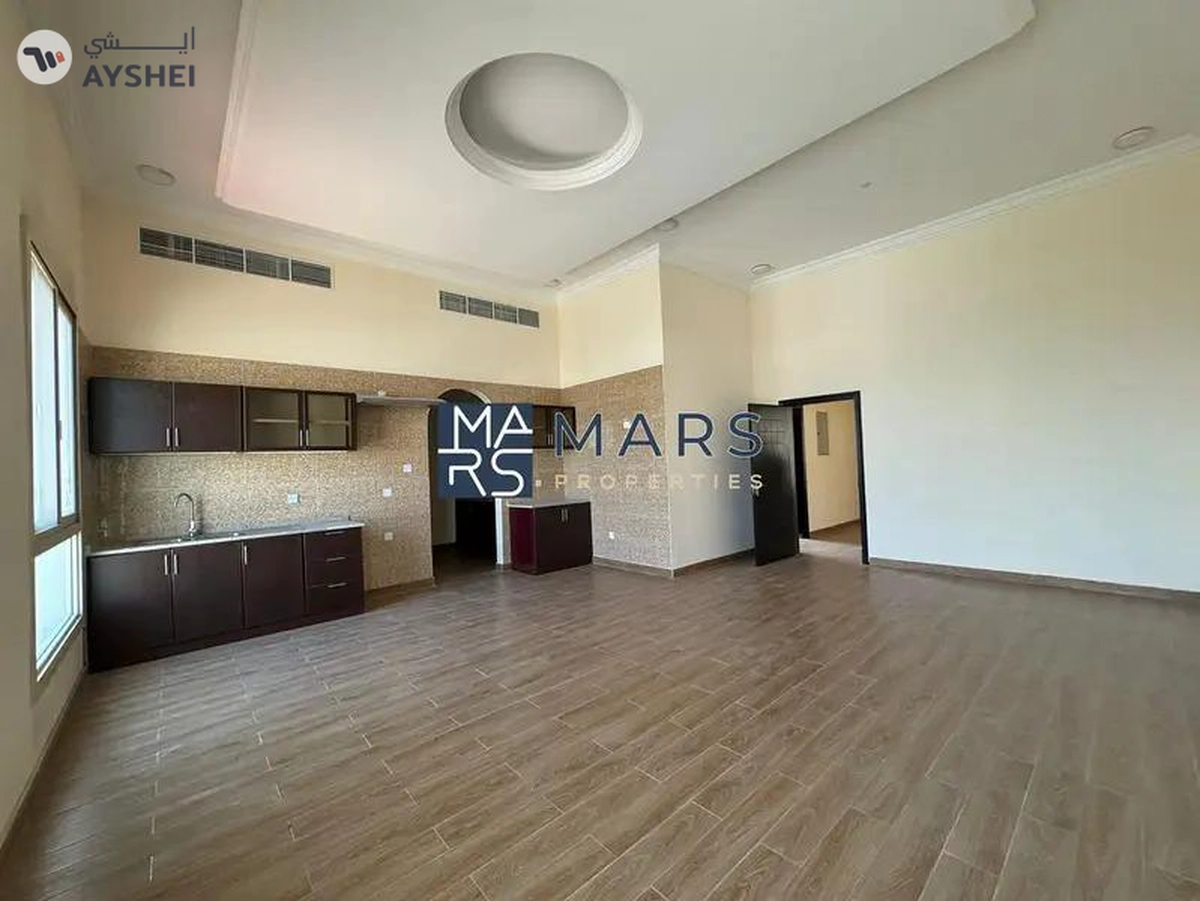 🌟 Discover Luxury Living in Darari, Sharjah - A Magnificent 8-Bedroom 