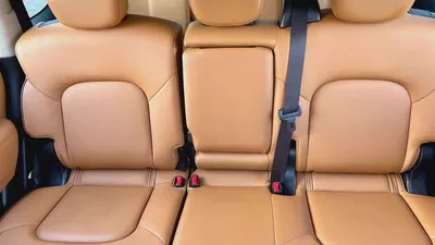 Nissan patrol SE platinum V6 full options original paint 100% Free Accident single ouner No issues-10
