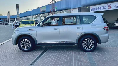 Nissan patrol SE platinum V6 full options original paint 100% Free Accident single ouner No issues-6