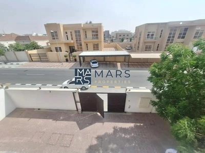 Brand New Premium 5-Bedroom Villa for Rent in Hoshi!-29