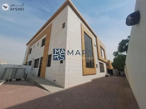 Brand New Premium 5-Bedroom Villa for Rent in Hoshi!