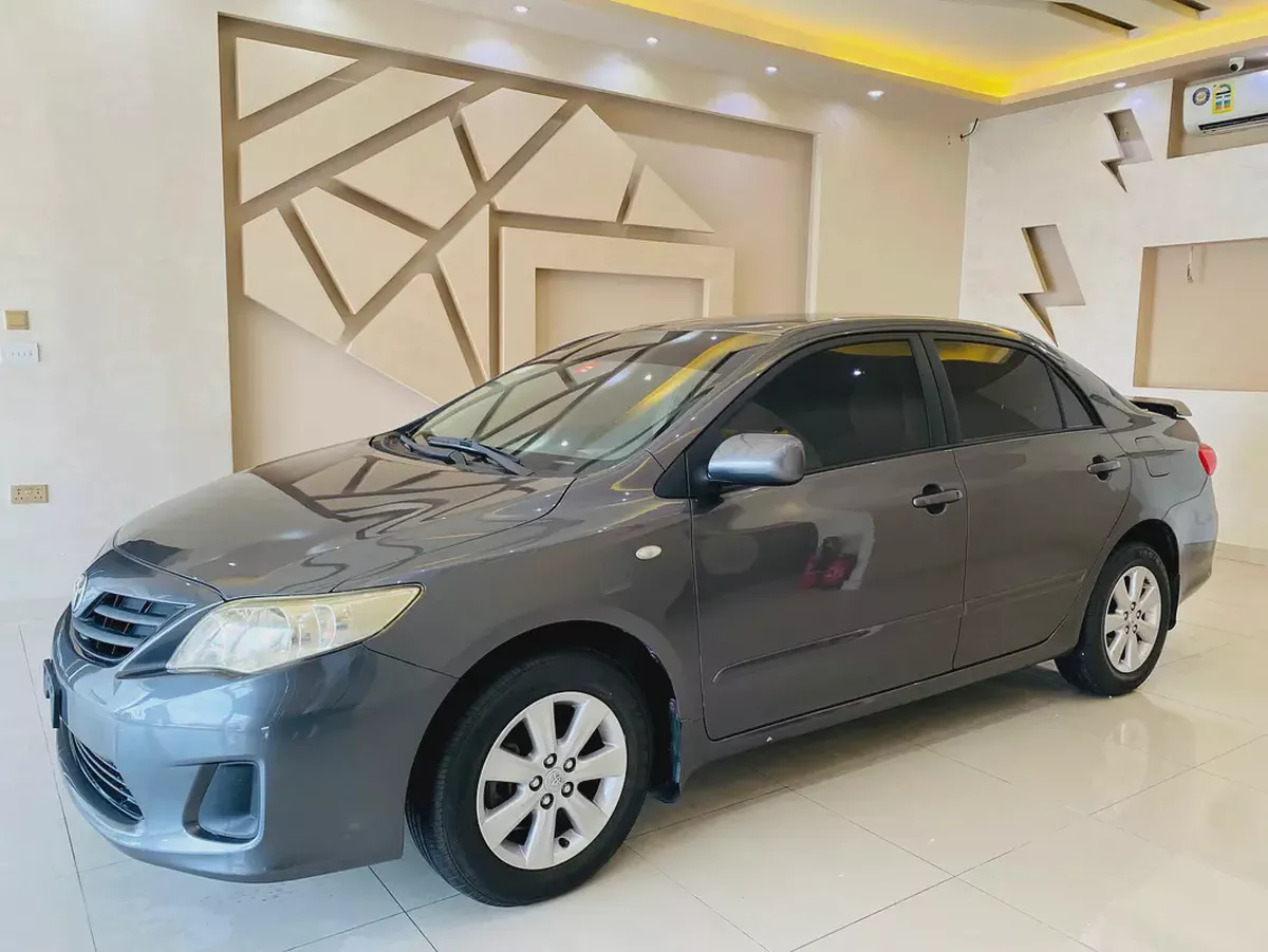 Toyota Corolla 2011 Limited Edition GCC Specs - Excellent Condition-3-3