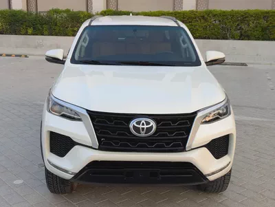 Toyota Fortuner GX Diesel 2022 GCC Specs  - V4 2.8L Excellent Condition-2