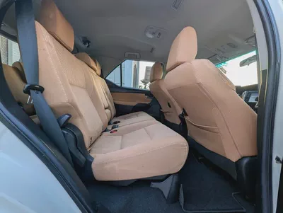 Toyota Fortuner GX Diesel 2022 GCC Specs  - V4 2.8L Excellent Condition-7