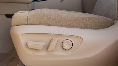 Toyota Land Cruiser GXR-12