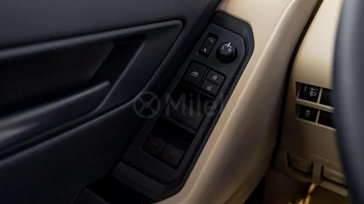 Toyota Land Cruiser GXR-13-0