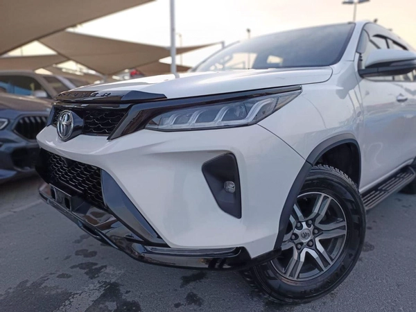 Toyota Fortuner TRD Sportivo 4.0L FORTUNER V6 FULL OPTION TRD Sport  4.0L