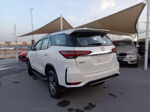 Toyota Fortuner TRD Sportivo 4.0L FORTUNER V6 FULL OPTION TRD Sport  4.0L