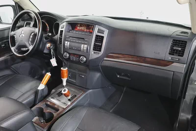 Mitsubishi Pajero 2015 GLS | GCC Specs | Excellent Condition-12