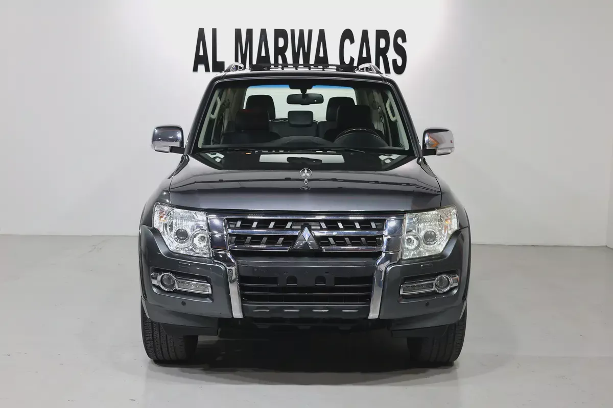 Mitsubishi Pajero 2015 GLS | GCC Specs | Excellent Condition-4-4