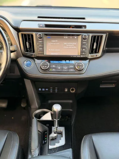 Toyota RAV4 VXR Hybrid Limited 2.5L full option-6