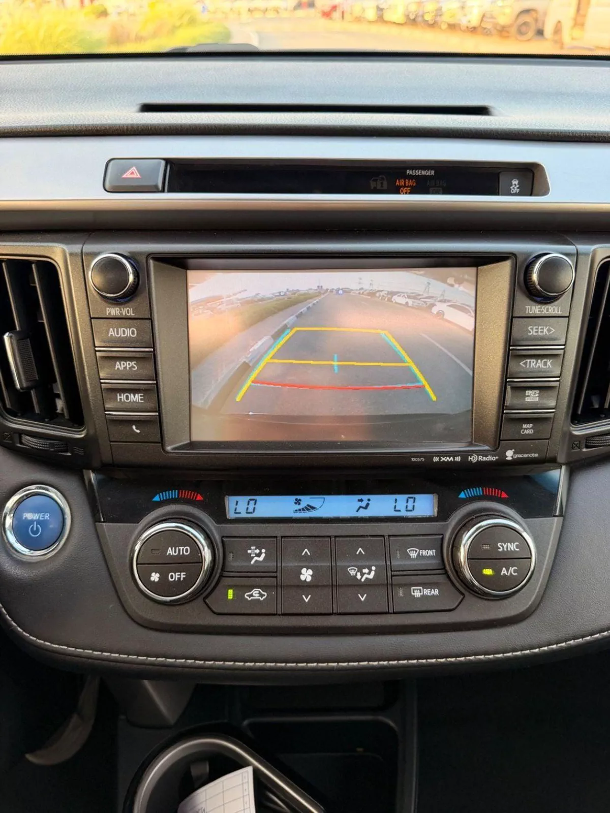 Toyota RAV4 VXR Hybrid Limited 2.5L full option-9-0