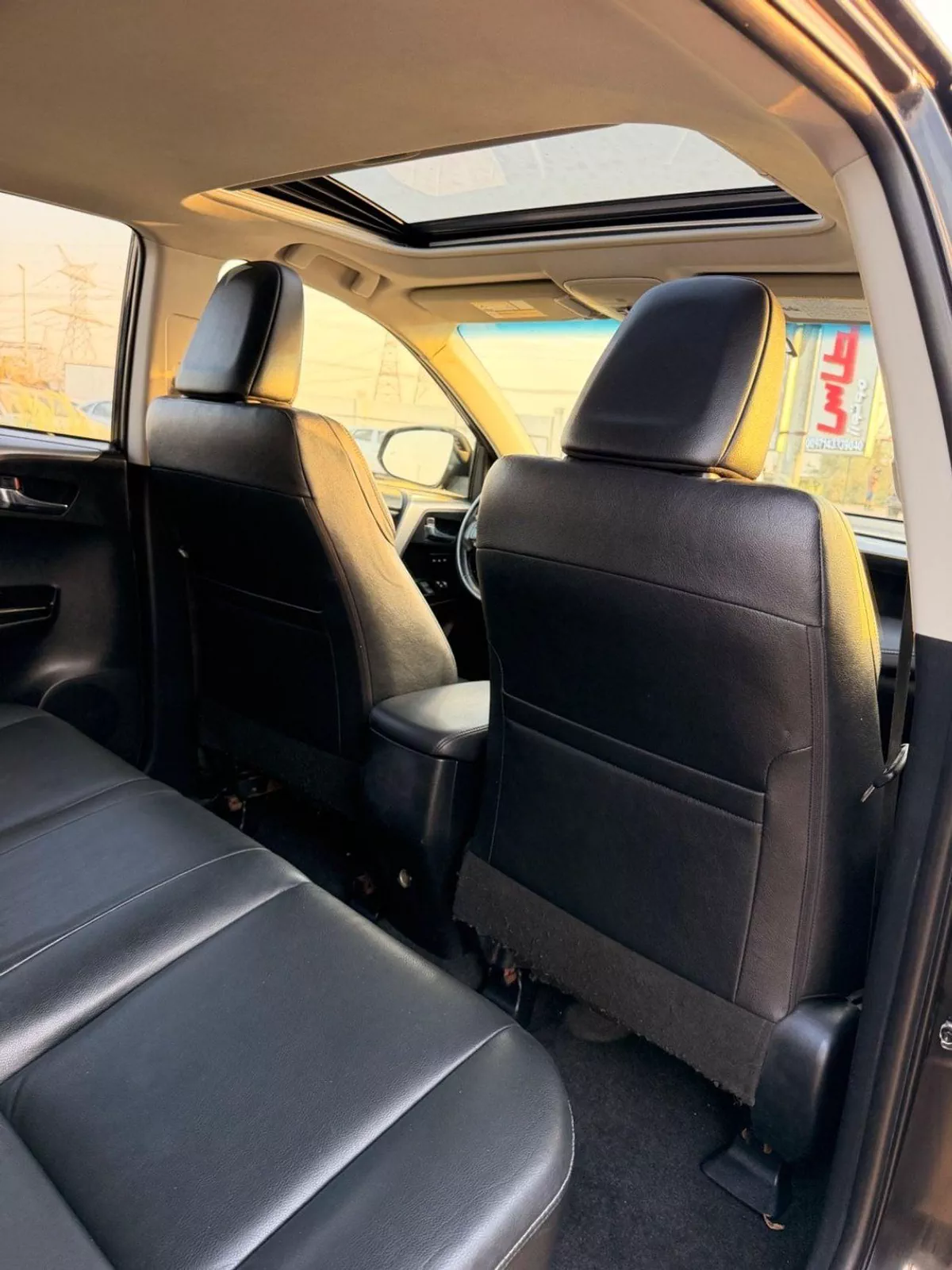 Toyota RAV4 VXR Hybrid Limited 2.5L full option-15-0