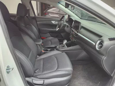 Kia K3 Trend 2023 - Korean Specs - Excellent Condition-12