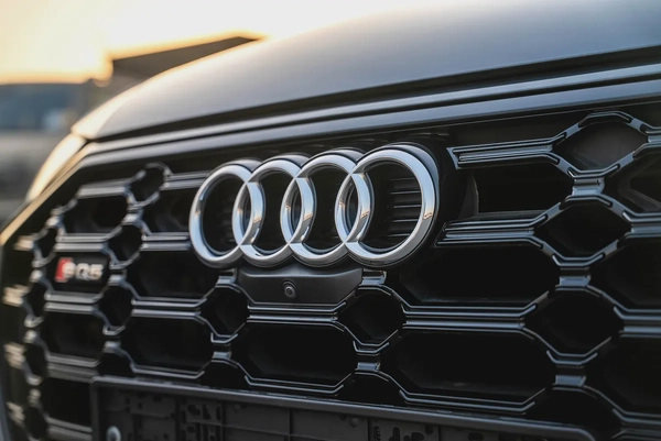 Audi SQ5 Quattro 2024 Agency Warranty Full Service History 3.0L Turbo V6 Low Mileage GCC