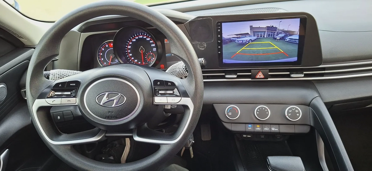 Hyundai Elantra GL MID 2023 - Korean Specs - GCC Stock-7-7