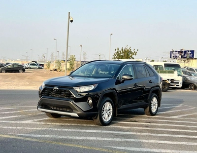 Toyota RAV4 LE 2021 Toyota Rav4 MidOption 2.5L V4 - AWD 4x4 - Rear Camera & Radar-2