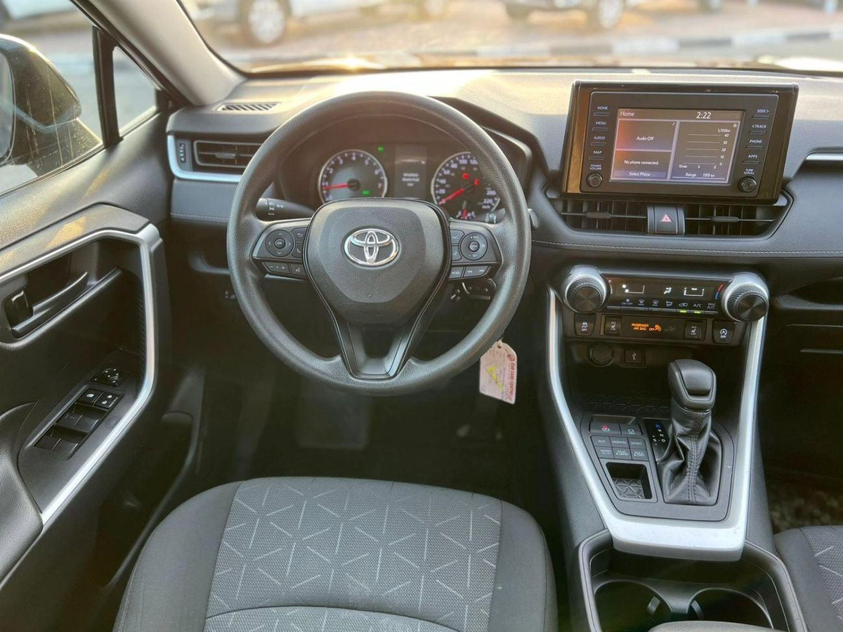 Toyota RAV4 LE 2021 Toyota Rav4 MidOption 2.5L V4 - AWD 4x4 - Rear Camera & Radar-11-0