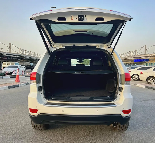 2019 Jeep Grand Cherokee Limited - American Specs - GCC Resale