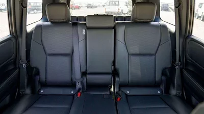 Toyota Prado GXR 250 TXL 2.7P AT LIMITED – GREY-10