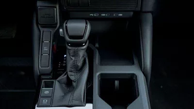 Toyota Prado GXR 250 TXL 2.7P AT LIMITED – GREY-17