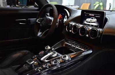 Mercedes Benz AMG GTs ( 2015 Model ) in Yellow Color GCC Specs-13