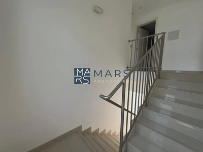 Spacious, Luxury 3 Bedroom Corner Townhouse with Close Kitchen Available For Rent-5
