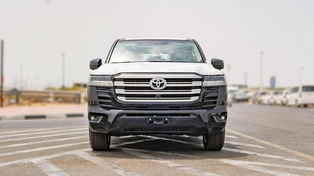Toyota Land Cruiser 2024 Toyota LC300 GXR Twin Turbo 3.5L Petrol AT - Black
