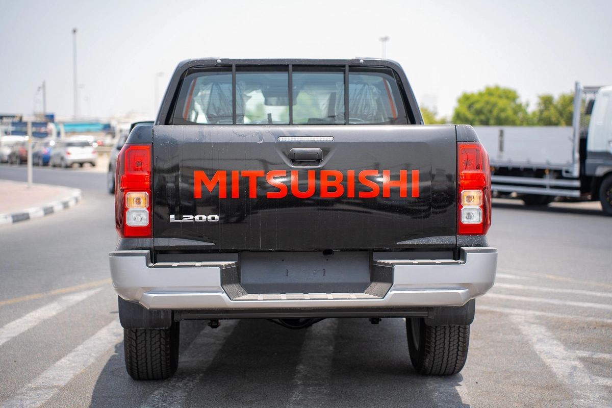 MITSUBISHI L200 2.4 2025 MODEL PETROL-19-19