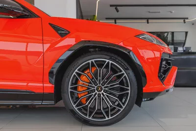 Lamborghini Urus SE | Slightly Used | WARRANTY + SERVICE  CONTRACT | FULL CARBON FIBE-7