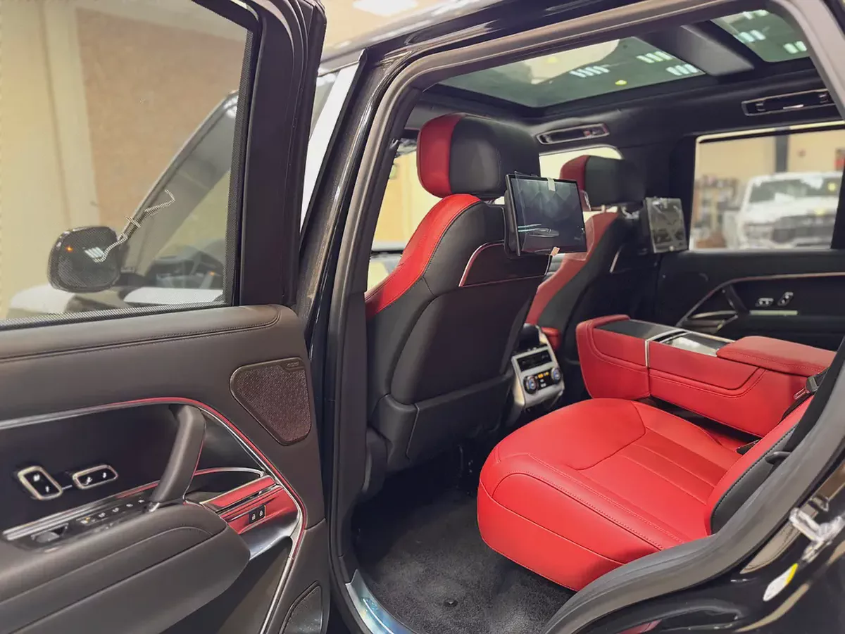 AUTOBIOGRAPHY P 530 / FULLY LOADED / BRAND NEW-16-16