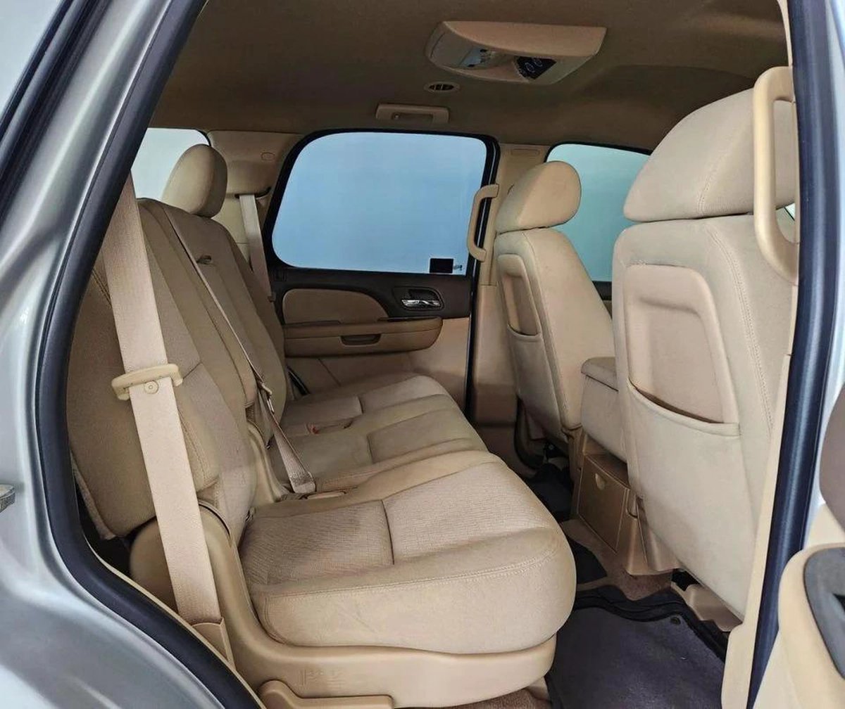 Chevrolet Tahoe LT 5.3L-8CYL - EXCELLENT CONDITION - AED 38,000-12-12