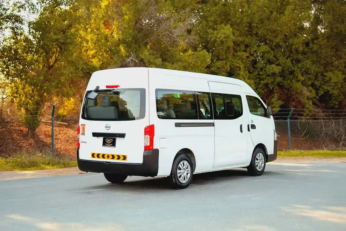 High-Roof 13-Seater Passenger Van | Manual | GCC Specs | Ref#N85273-2-2