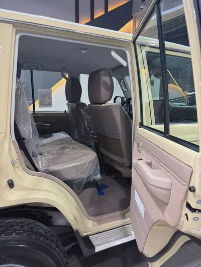 Toyota Land Cruiser 70 Series LC 76 LX 2026 GCC Specs  هاردتوب 5 ابواب ديزل LED مكينه 2800 لتر-14