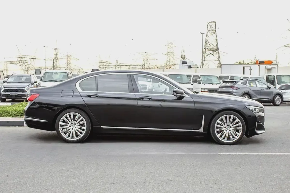 2022 - BMW 750I - IMMACULATE CONDITION - ONLY 59,000 KM DONE-3-3