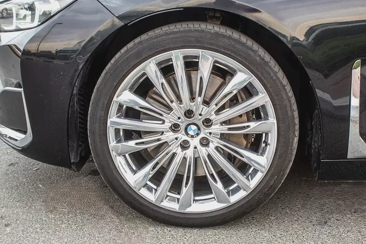 2022 - BMW 750I - IMMACULATE CONDITION - ONLY 59,000 KM DONE-8-8