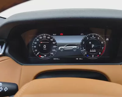 Range Rover Velar HSE P300 R-Dynamic 2019 | Agency Serviced l AED 2,154 / Monthly-8