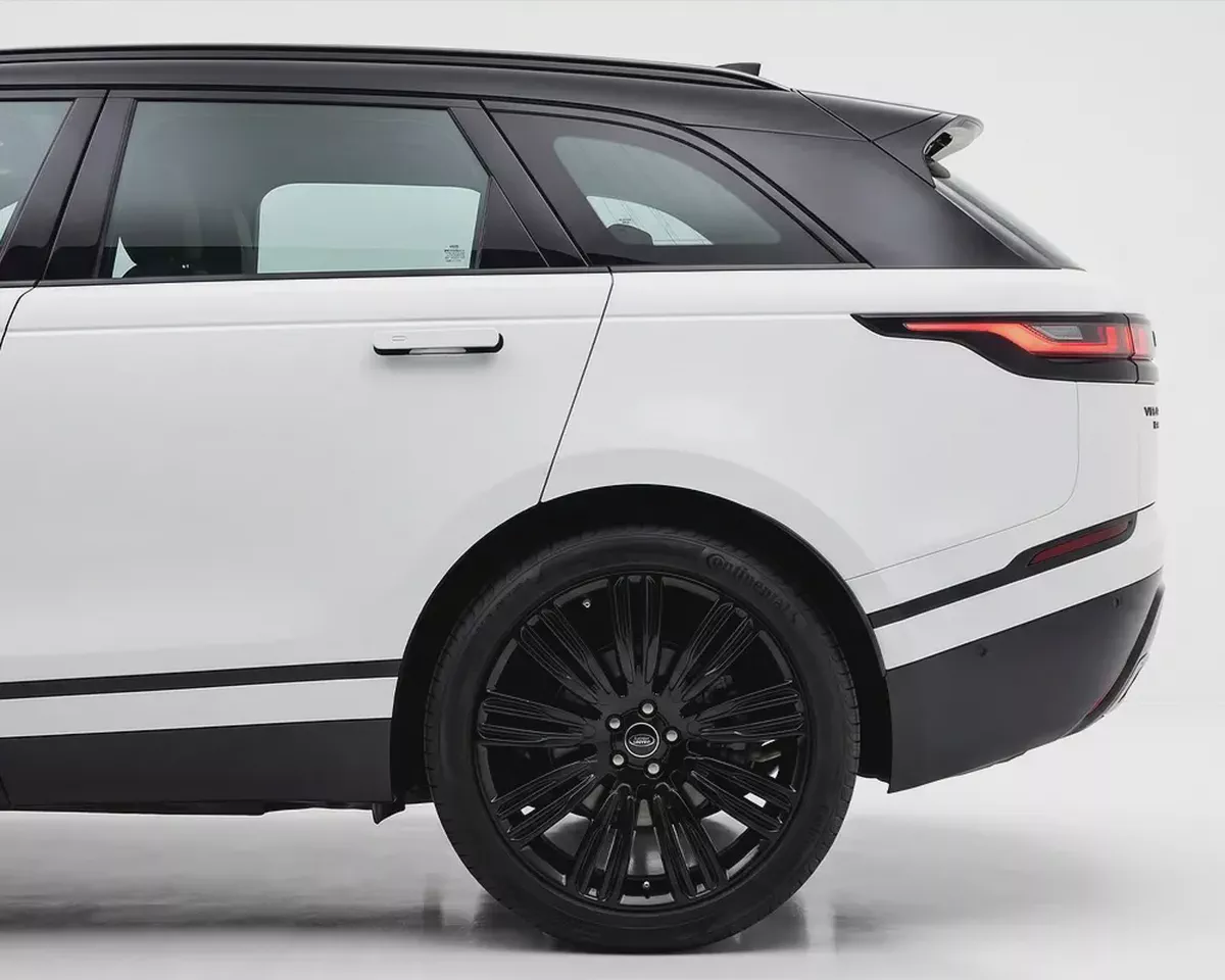 Range Rover Velar HSE P300 R-Dynamic 2019 | Agency Serviced l AED 2,154 / Monthly-3-3