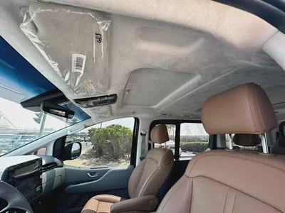 Hyundai Staria Premium | GCC Specs under warranty +Service contract-8