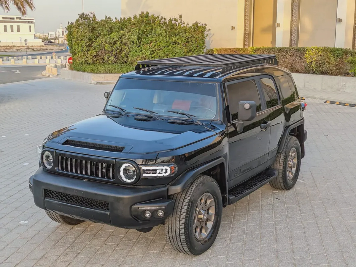 Toyota FJ Cruiser 2011 | GCC Specs | 4.0L V6 | Off-Road Legend | Excellent Condition