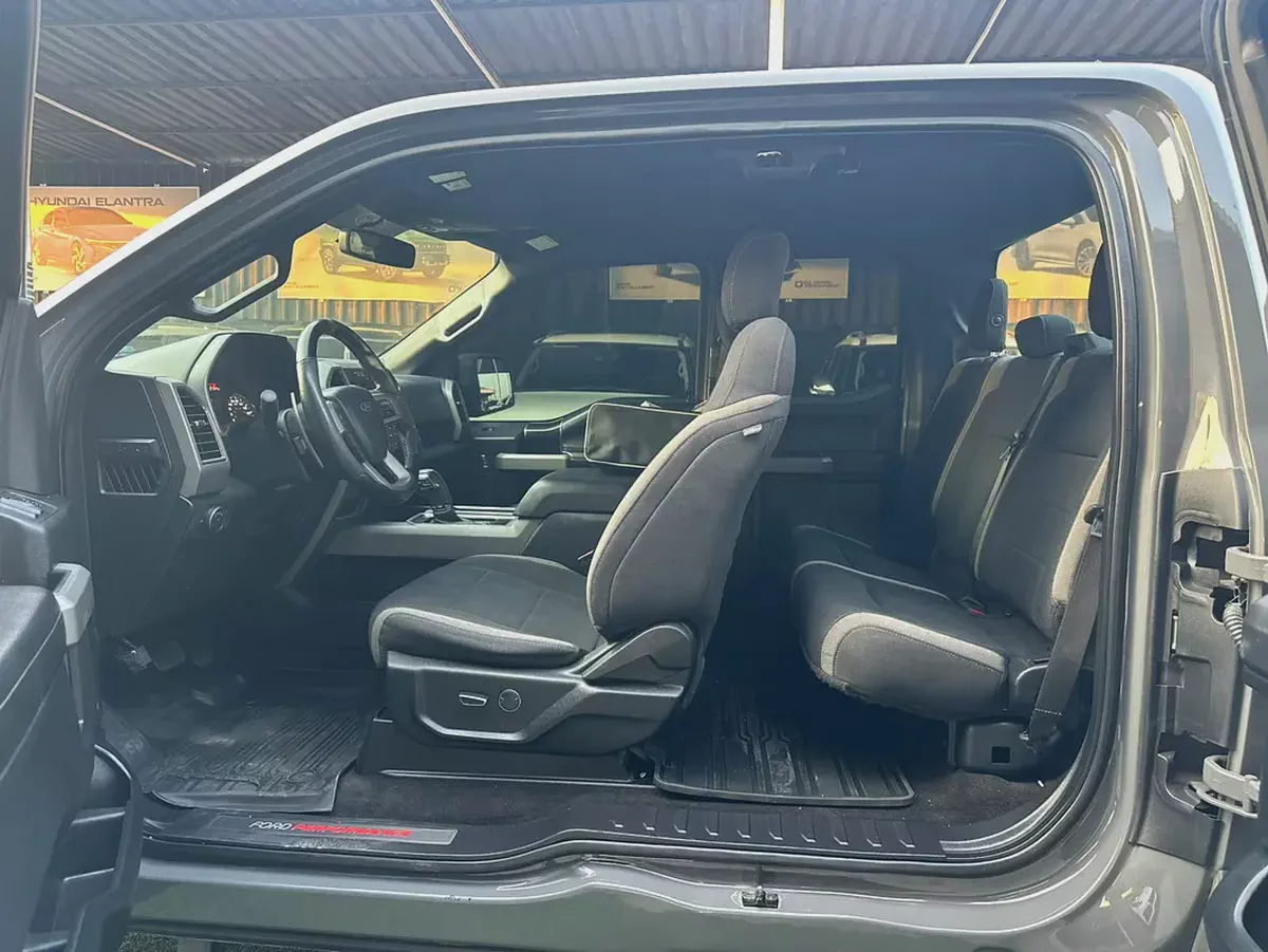 Ford F-150 Raptor 2018 GCC | 3.5L Performance Twin-Turbo V6 | 4WD | 10-Speed-15-15