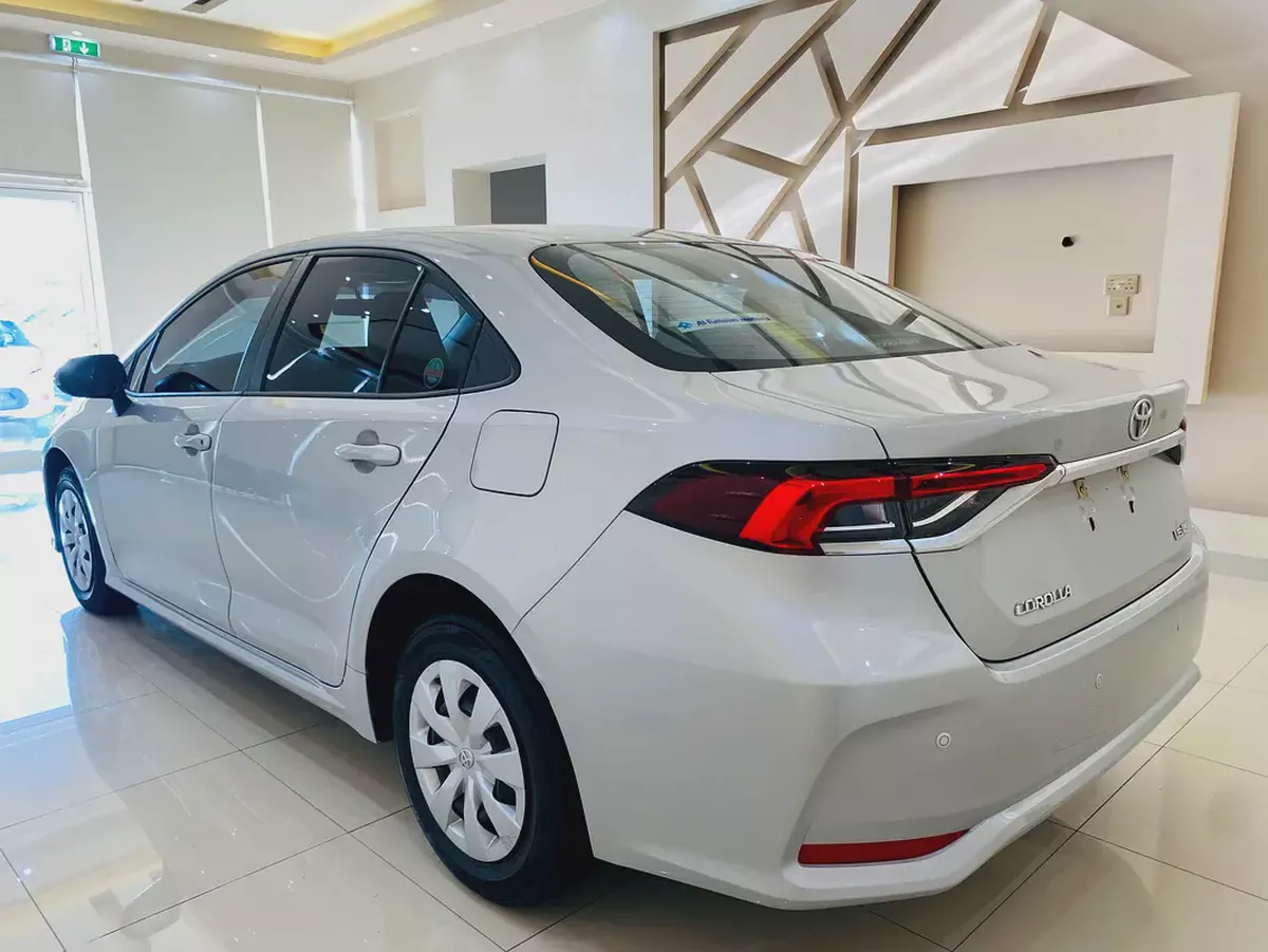 2024 Toyota Corolla XLI GCC Specs - Brand New Condition-4-4
