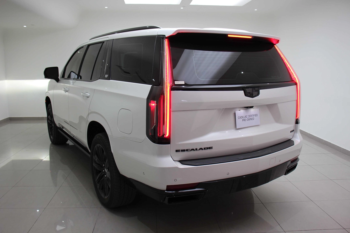 Cadillac Escalade-3-3