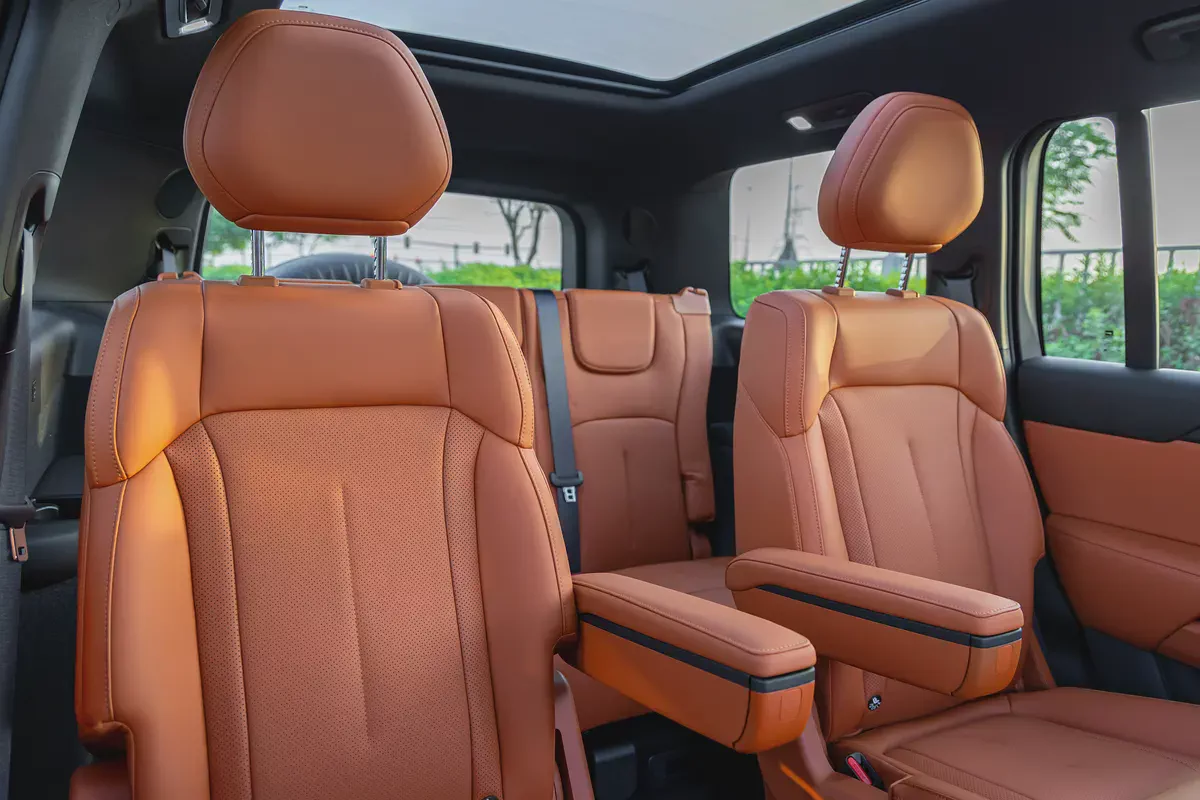 ROX 01 | 7 Seater | Hybrid SUV | Fully Loaded (Export Only)-14-14